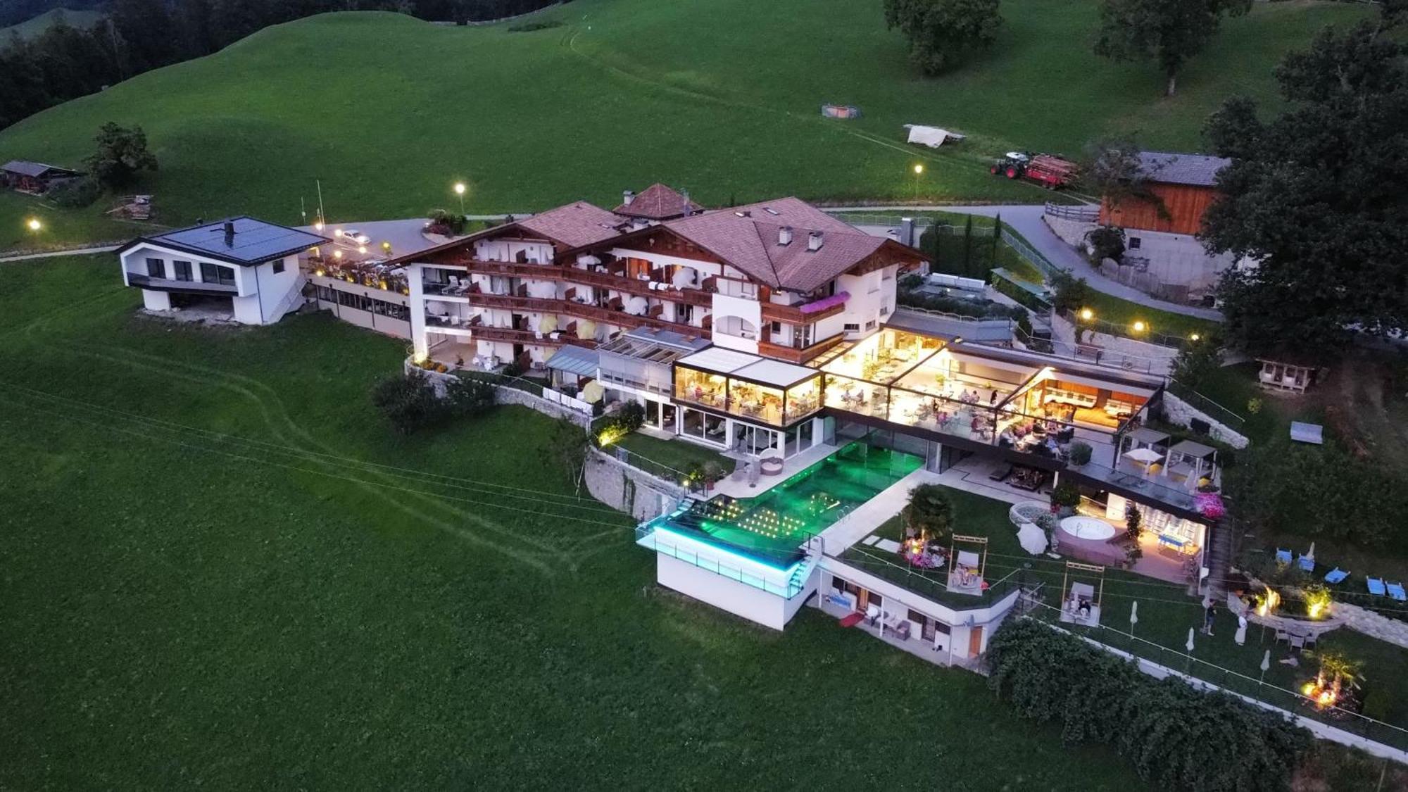 Apartmenthaus Gruberhof Schenna Exterior foto